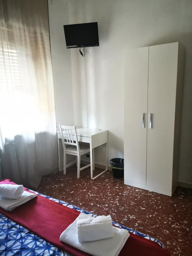 Bella Roma - Ee Hotell Eksteriør bilde