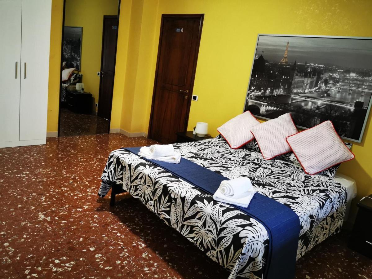 Bella Roma - Ee Hotell Eksteriør bilde